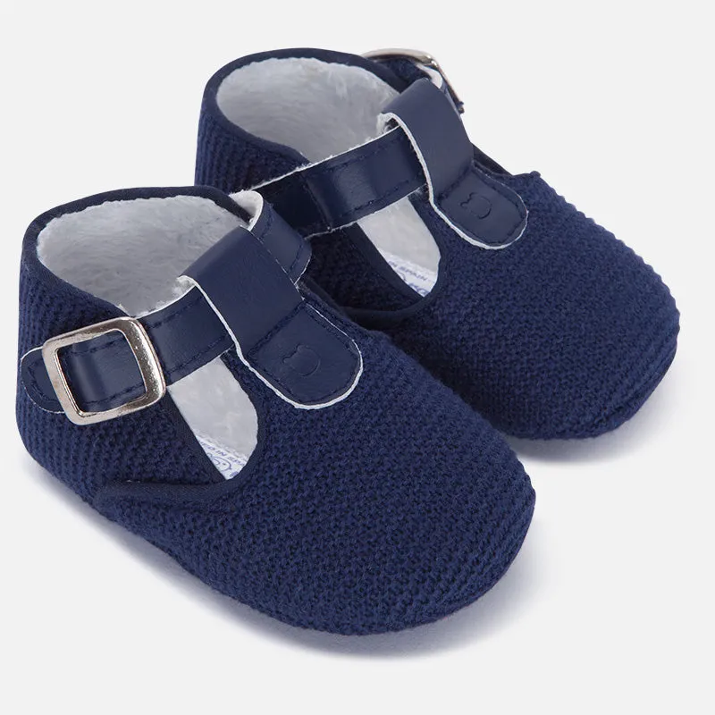 9625 Baby boy faux fur lined pram shoes