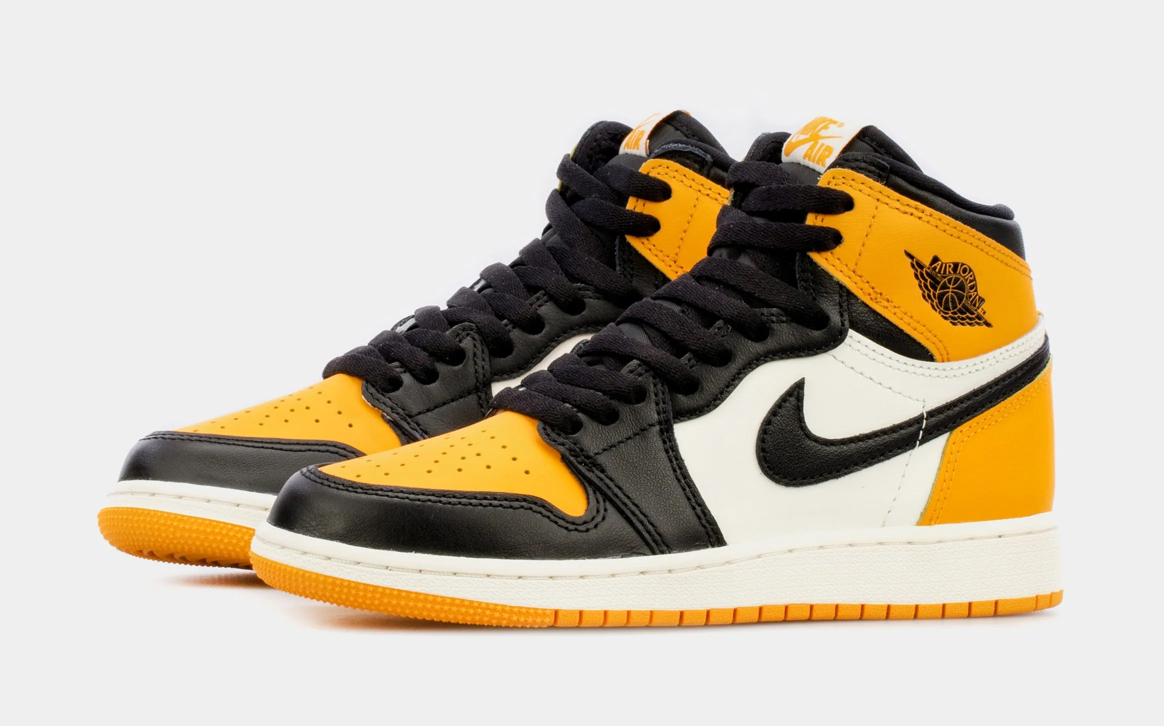 Air Jordan 1 High OG Taxi Grade School Lifestyle Shoes (Black/Yellow) Free Shipping